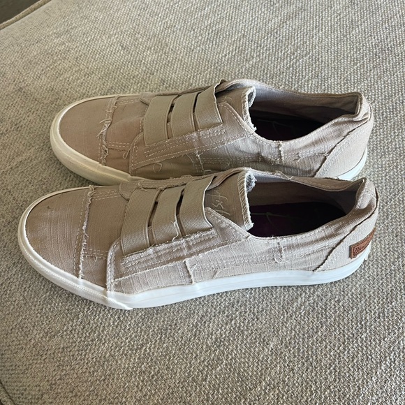 Blowfish Mandi Canvas Slip on sneakers - Picture 4 of 6